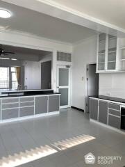 3-BR Apt. near BTS Thong Lor