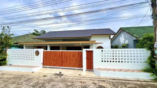 4 Bedrooms House East Pattaya H012079