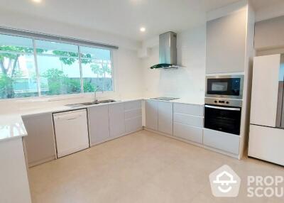 3-BR Apt. near BTS Thong Lor