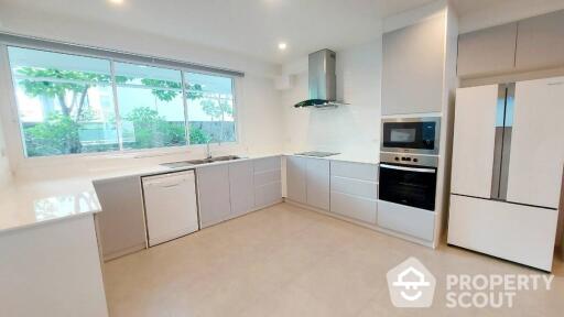 3-BR Apt. near BTS Thong Lor