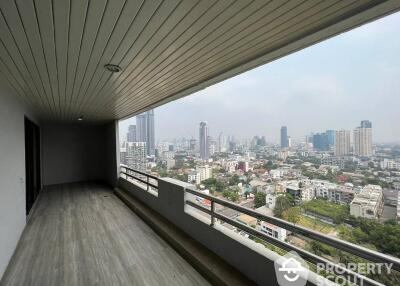 3-BR Apt. near BTS Ekkamai