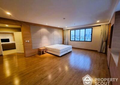 4-BR Apt. near BTS Ekkamai