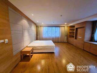 4-BR Apt. near BTS Ekkamai