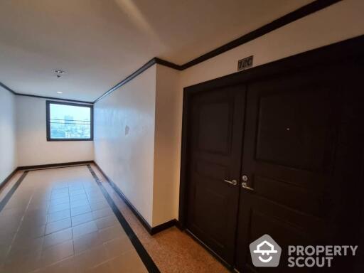 4-BR Apt. near BTS Ekkamai