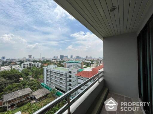 3-BR Apt. near BTS Ekkamai