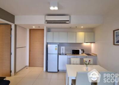 1-BR Condo at The Lofts Ekkamai near BTS Ekkamai