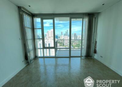 2-BR Condo at Fullerton Sukhumvit near BTS Ekkamai