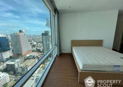 2-BR Condo at Fullerton Sukhumvit near BTS Ekkamai