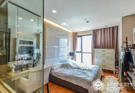 1-BR Condo at The Address Sathorn near BTS Saint Louis