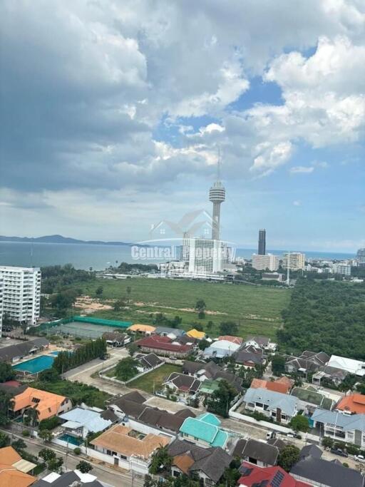 Spacious studio for sale in View Talay 5, Jomtien.