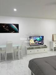 Spacious studio for sale in View Talay 5, Jomtien.