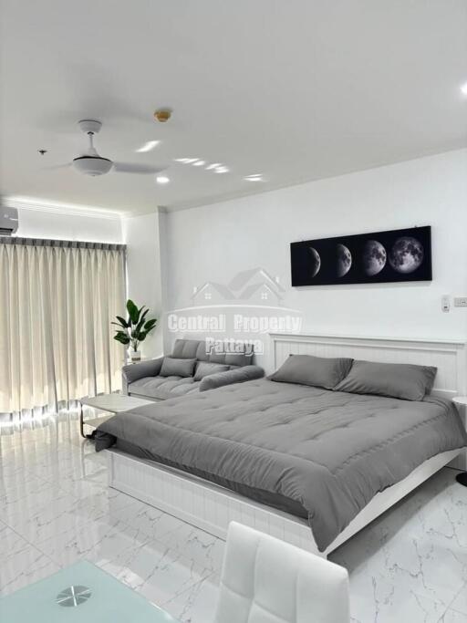 Spacious studio for sale in View Talay 5, Jomtien.