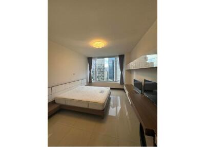 Bangkok Luxury Condo for Rent: All Season Mansion