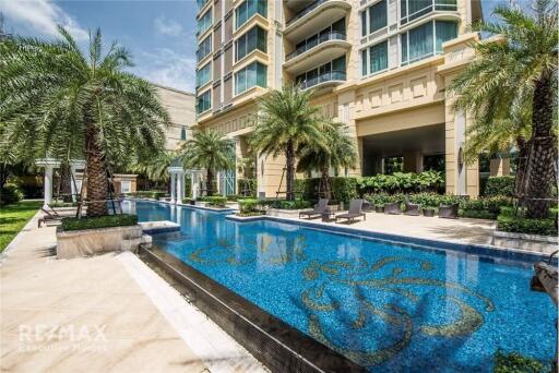 Luxurious 2-BR Royce Condo in Watthana for Rent