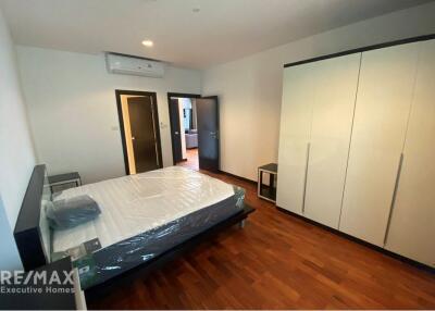 "Spacious Condo in Bangkok with Full Amenities"