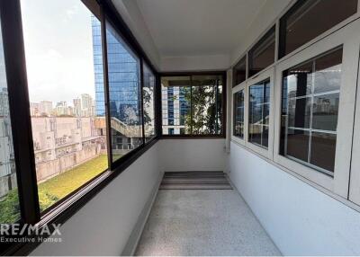 3 bedrooms charming apartment in Asoke area