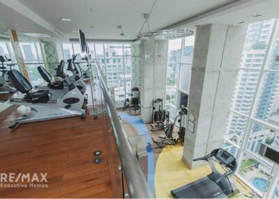 Luxury 3-Bedroom Condo in Urbana Langsuan