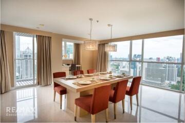 Luxury 3-Bedroom Condo in Urbana Langsuan