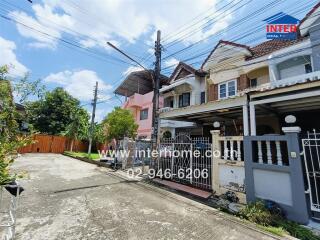 Exterior view of residential neighborhood with houses and street