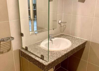 Modern bathroom with sink and mirror