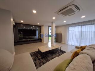 4 Bedrooms House in Serenity Jomtien Villas Jomtien H011895