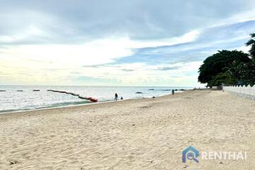 ขายคอนโดพัทยาริมทะเล Park beach สตูดิโอ 55 ตารางเมตรห้องวิวทะเล