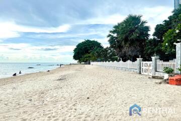 ขายคอนโด Park Beach  ทำเลติดชายหาดวงศ์อมาตย์ สตูดิโอ 55 ตร.ม. วิวทะเล