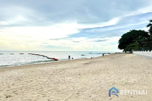 Park Beach Condominium studio 55 sqm good price top floor Sea view