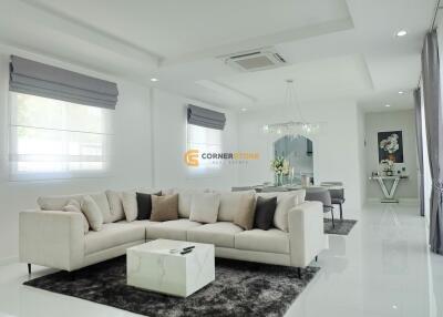 3 bedroom House in Impress House East Pattaya