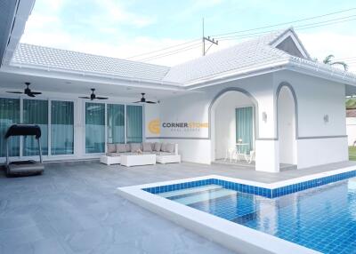 3 bedroom House in Impress House East Pattaya