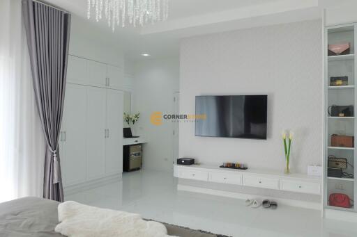 3 bedroom House in Impress House East Pattaya