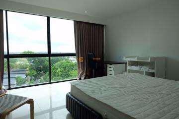 2 bedroom Condo in The Park Jomtien Jomtien