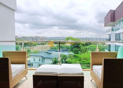 2 bedroom Condo in The Park Jomtien Jomtien