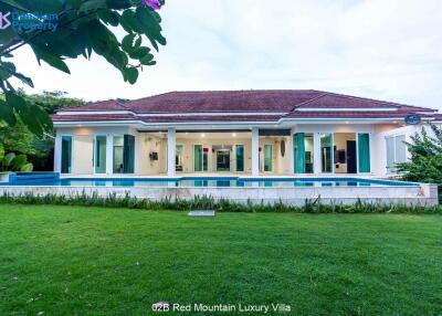 Luxury 3-Bedroom Pool Villa in Hua Hin at Red Mountain