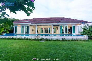 Luxury 3-Bedroom Pool Villa in Hua Hin at Red Mountain