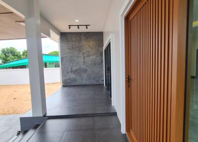 Detached 3-bedroom house in Bang Saray