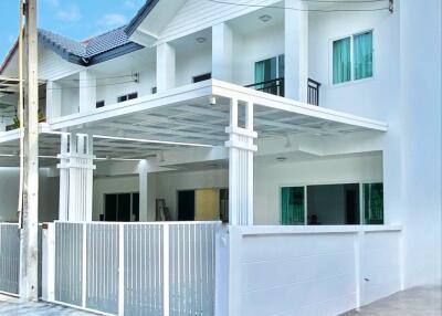 Newly furnished house in East Pattaya