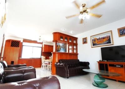 2-storey house for sale on Pratamnak Hill