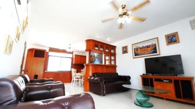 2-storey house for sale on Pratamnak Hill