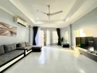 Spacious condo with 1 bedroom for sale