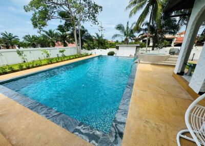 Spacious pool villa with a beautiful garden