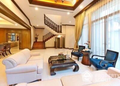 5-BR House near BTS Surasak (ID 366244)