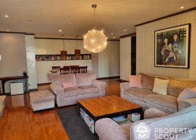 2-BR Condo at Noble House Ruamrudee near BTS Phloen Chit