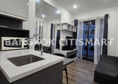 Condo at WYNE Sukhumvit for rent