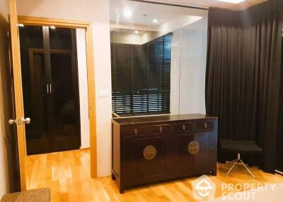 1-BR Condo at The Emporio Place near BTS Phrom Phong