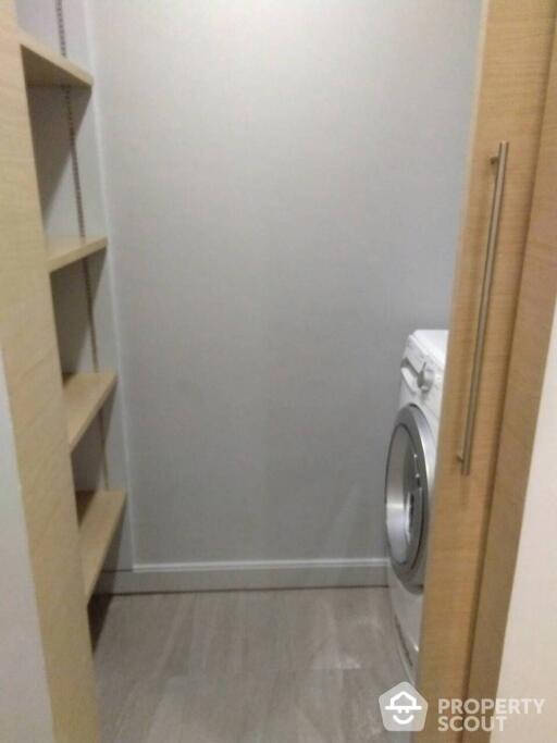 2-BR Apt. near MRT Sukhumvit