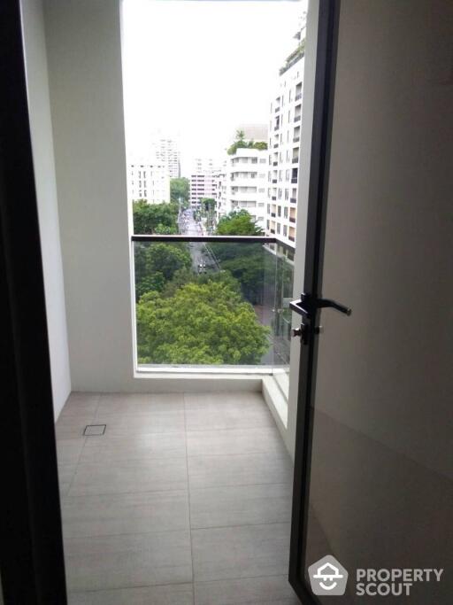 2-BR Apt. near MRT Sukhumvit