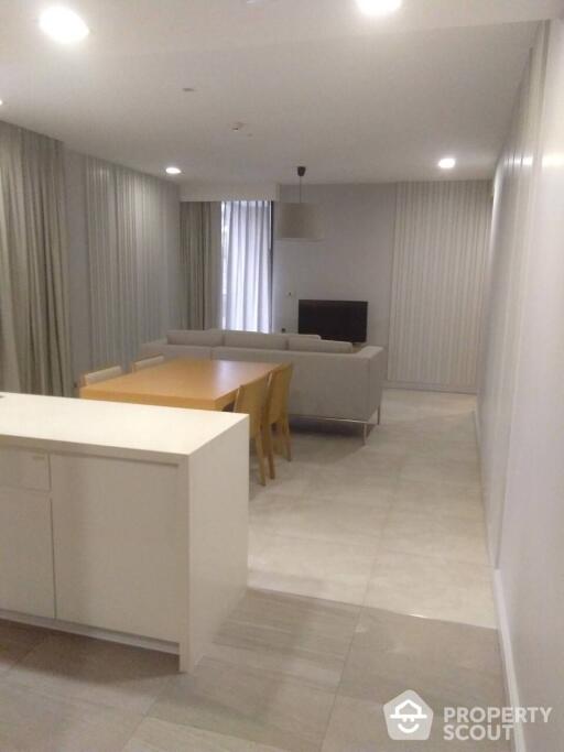 2-BR Apt. near MRT Sukhumvit