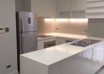 2-BR Apt. near MRT Sukhumvit