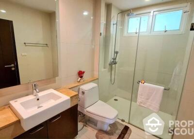 2-BR Serviced Apt. near BTS Phrom Phong